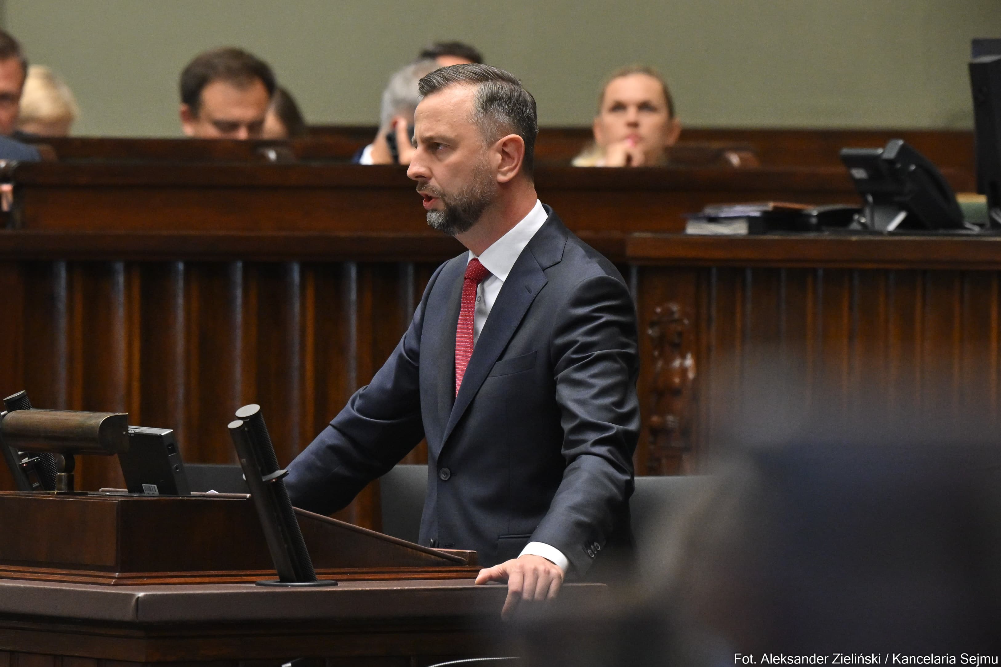 Grafika Top 5 dnia Wirtualnego Sejmu o najważniejszych wydarzeniach politycznych z 14 września 2026 roku.