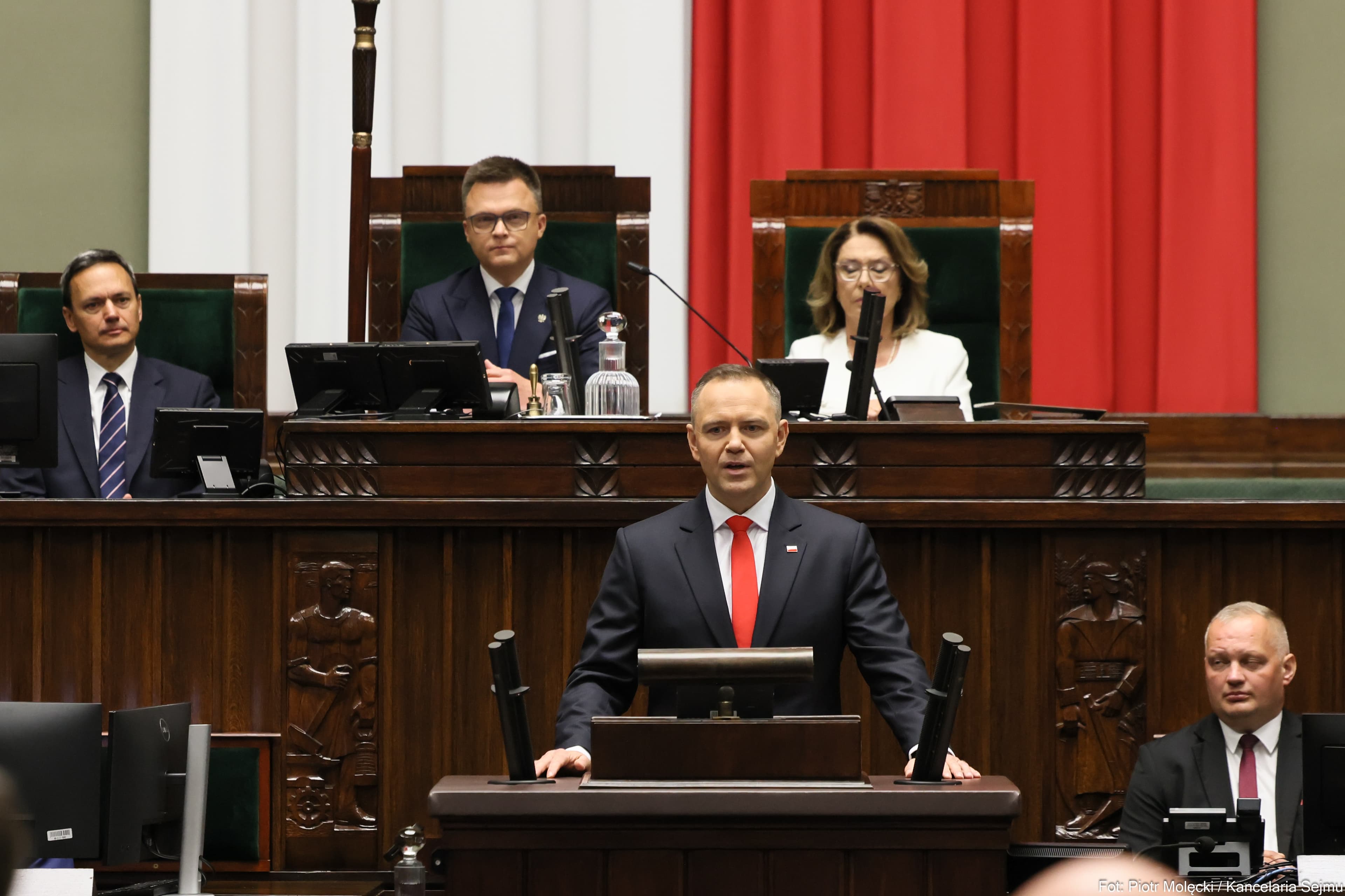 Grafika Top 5 dnia Wirtualnego Sejmu o najważniejszych wydarzeniach politycznych z 17 września 2026 roku.